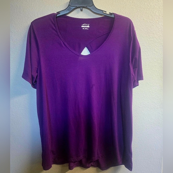 bcg Tops - BCG Keyhole Back T-Shirt